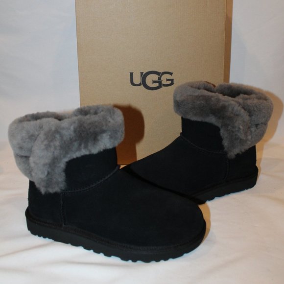 NIB UGG SANIYA MINI SUEDE SHEARLING LINED ANKLE BOOTS BLACK GRAY - Picture 3 of 6